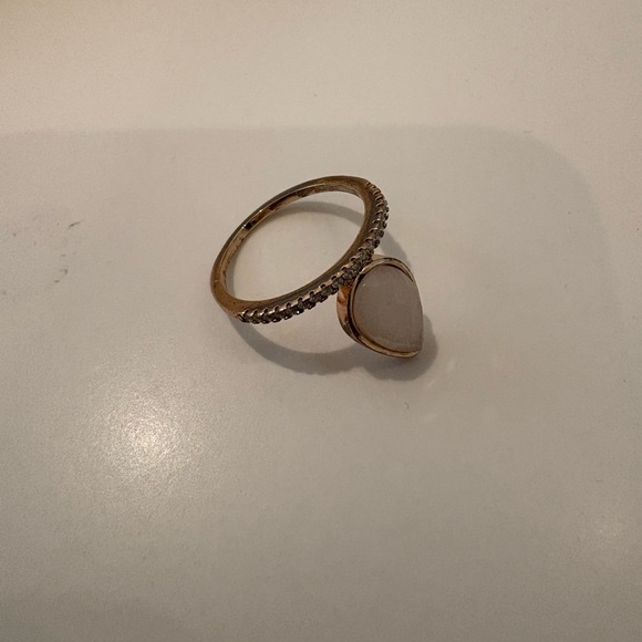 Melanie Auld Teardrop Stacking Ring in Moonstone & Gold - Picture 6 of 6